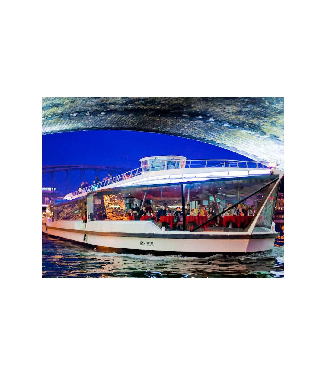 Découverte de Paris lors d’un dîner croisière Excellence sur la Seine pour 1 adulte et 1 enfant - SMARTBOX - Coffret Cadeau Gastronomie