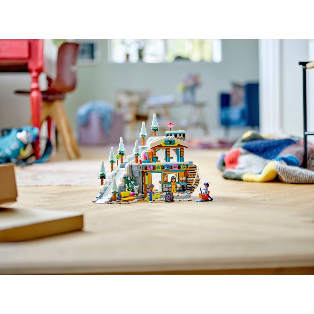 LEGO Friends 41756 Winter-Set „Ferienskipiste und Café“