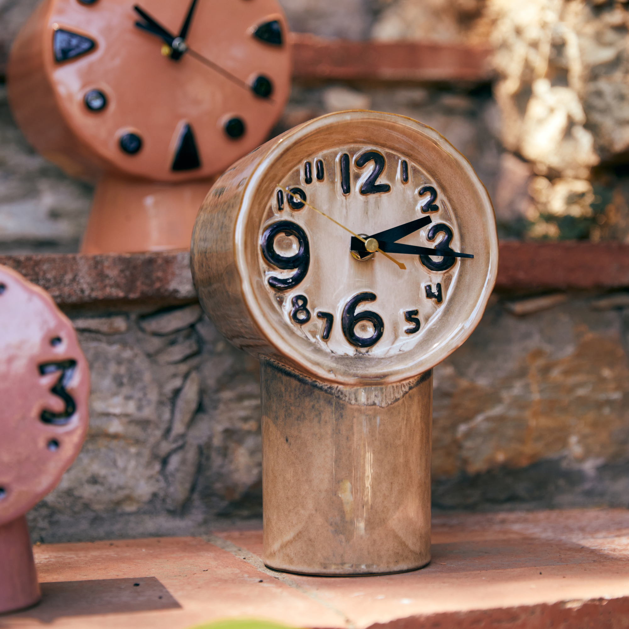 Klok Retro Ceramic cream