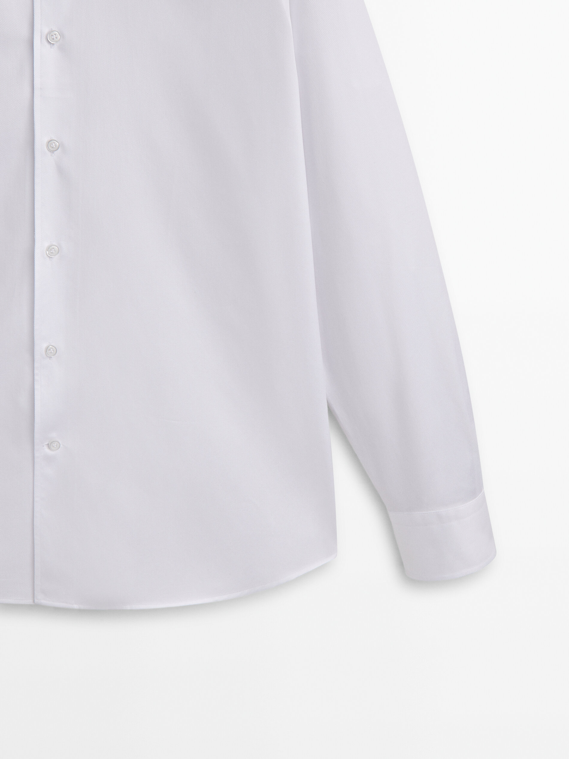 Camisa de algodão texturizado com modelagem slim fit - BRANCA