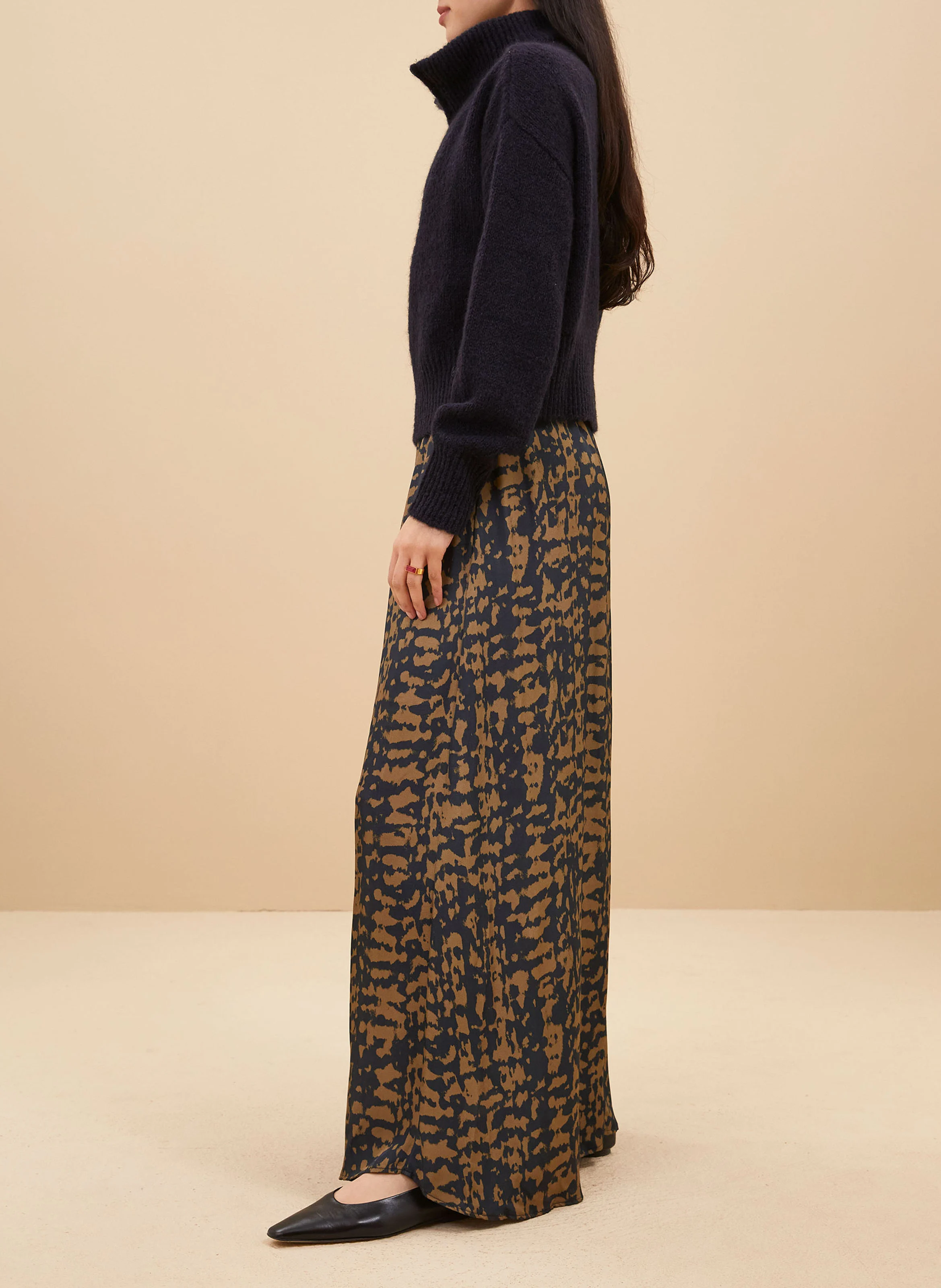 Jupe midi évasée imprimée| Beige