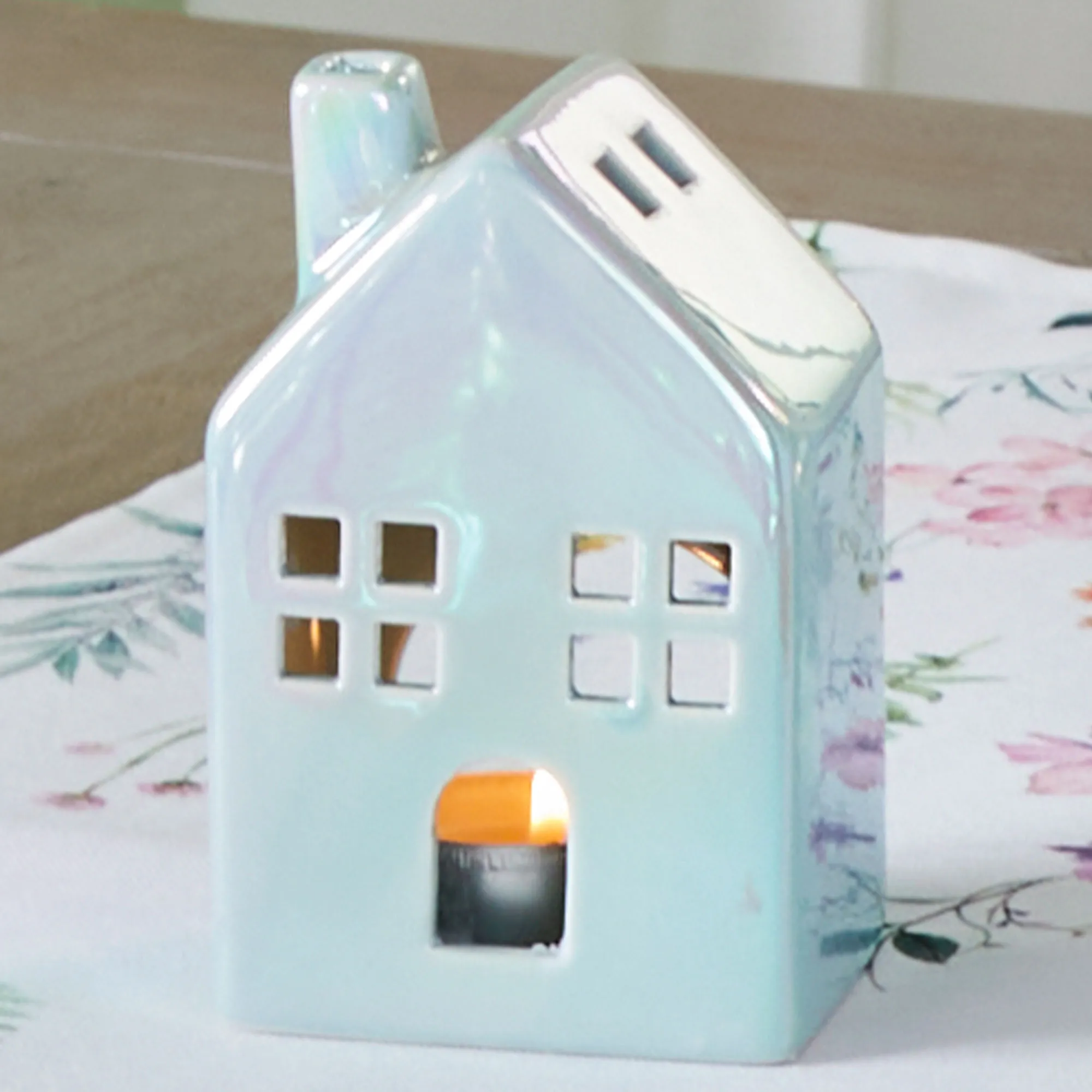 Deko-Haus in Perlmutt-Optik, ca. 8x7x12cm