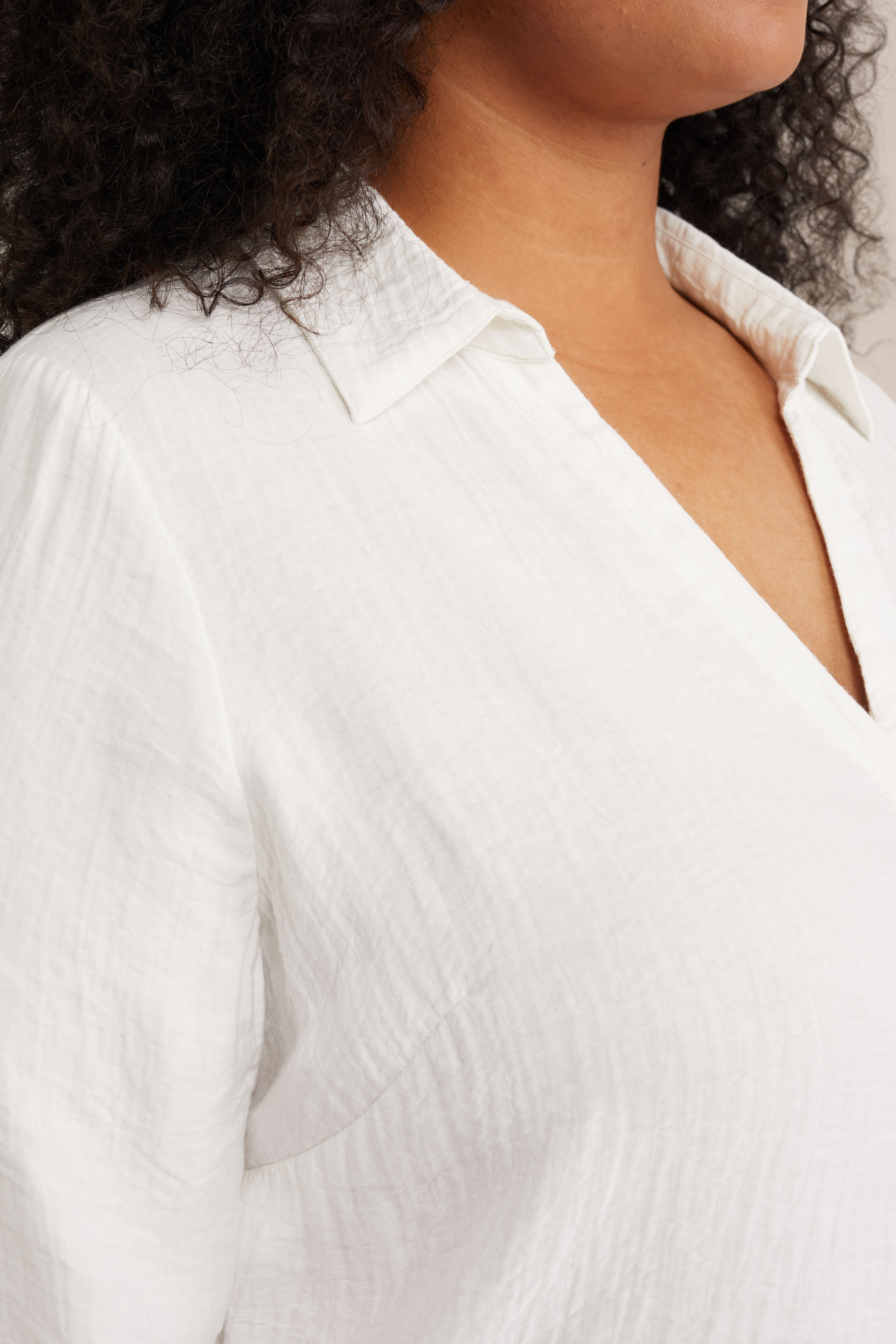 blouse met knoopdetail - Curve WE Fashion Wit