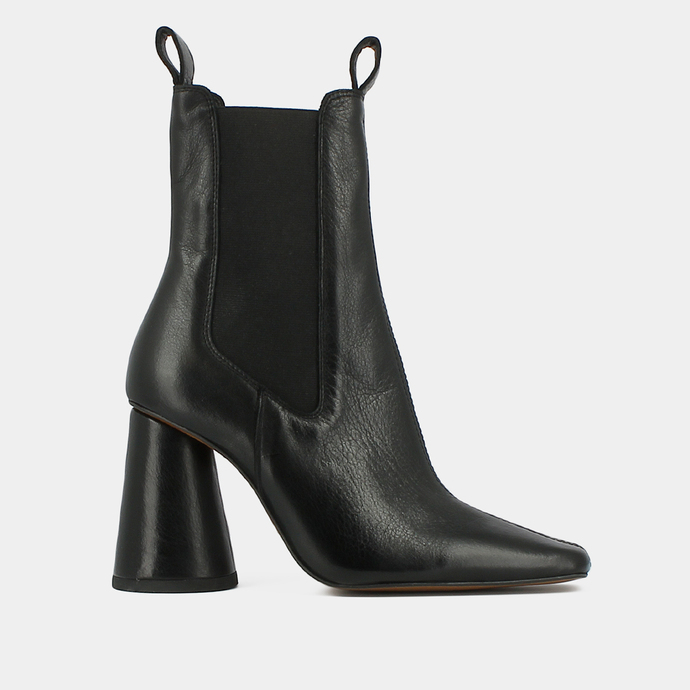 Boots à talons hauts, élastiques et bout...  en cuir noir