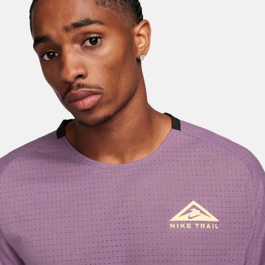 Nike Haut Running Dri-FIT Trail Solar Chase - Violet