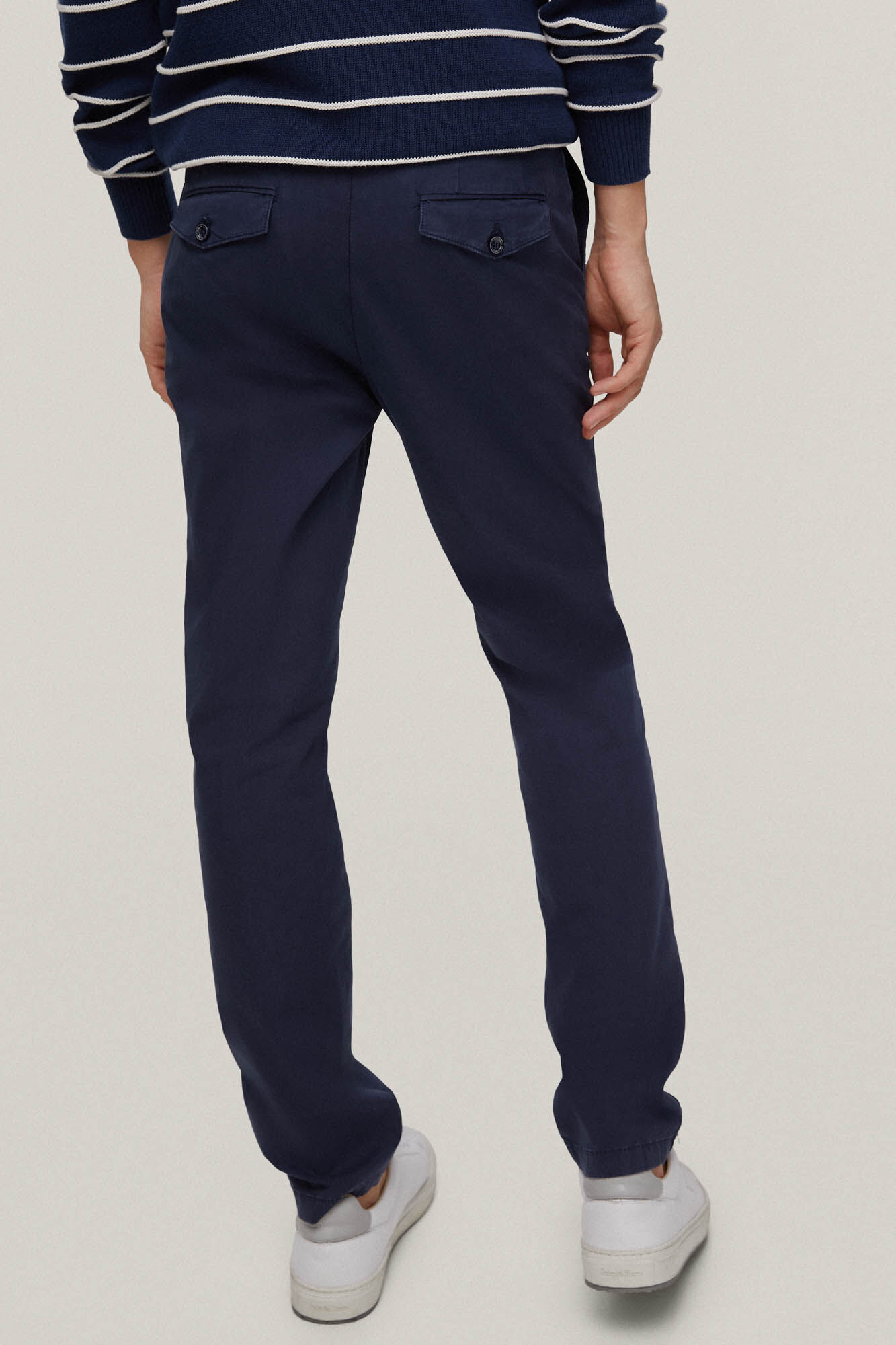 Calça chino premium, leve e de corte slim - Azul