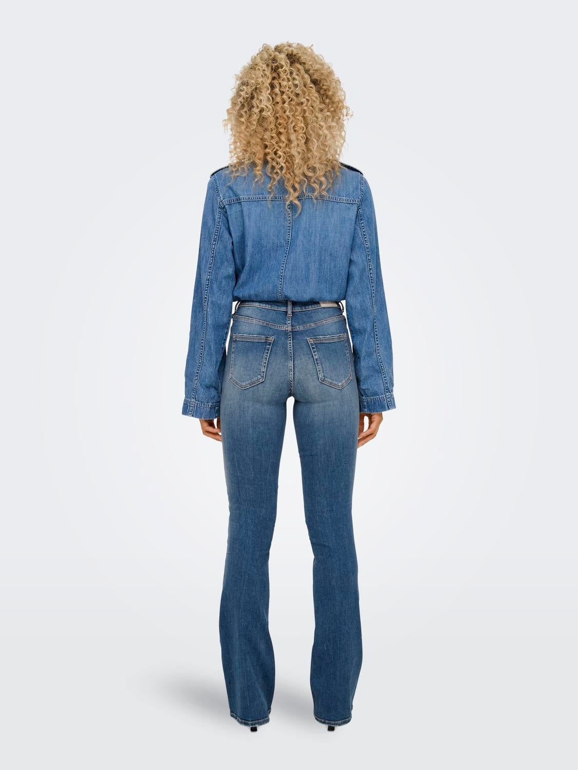 ONLBLUSH Mittlere Taille Ausgestellt Jeans Medium Blue Denim