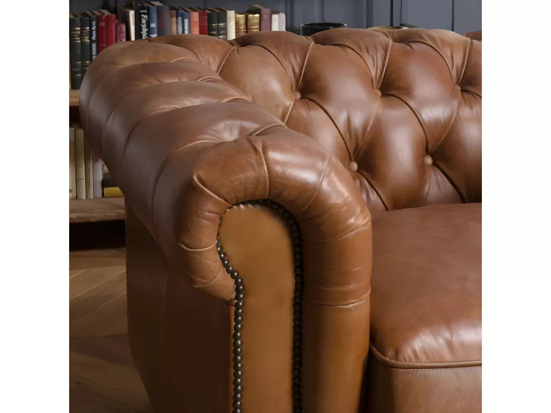 GASTON - Fauteuil marron CHESTERFIELD capitonné vintage 1 place cuir pieds bois