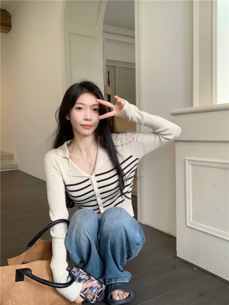LINSI - Slim-fit licht vest met knoopjes