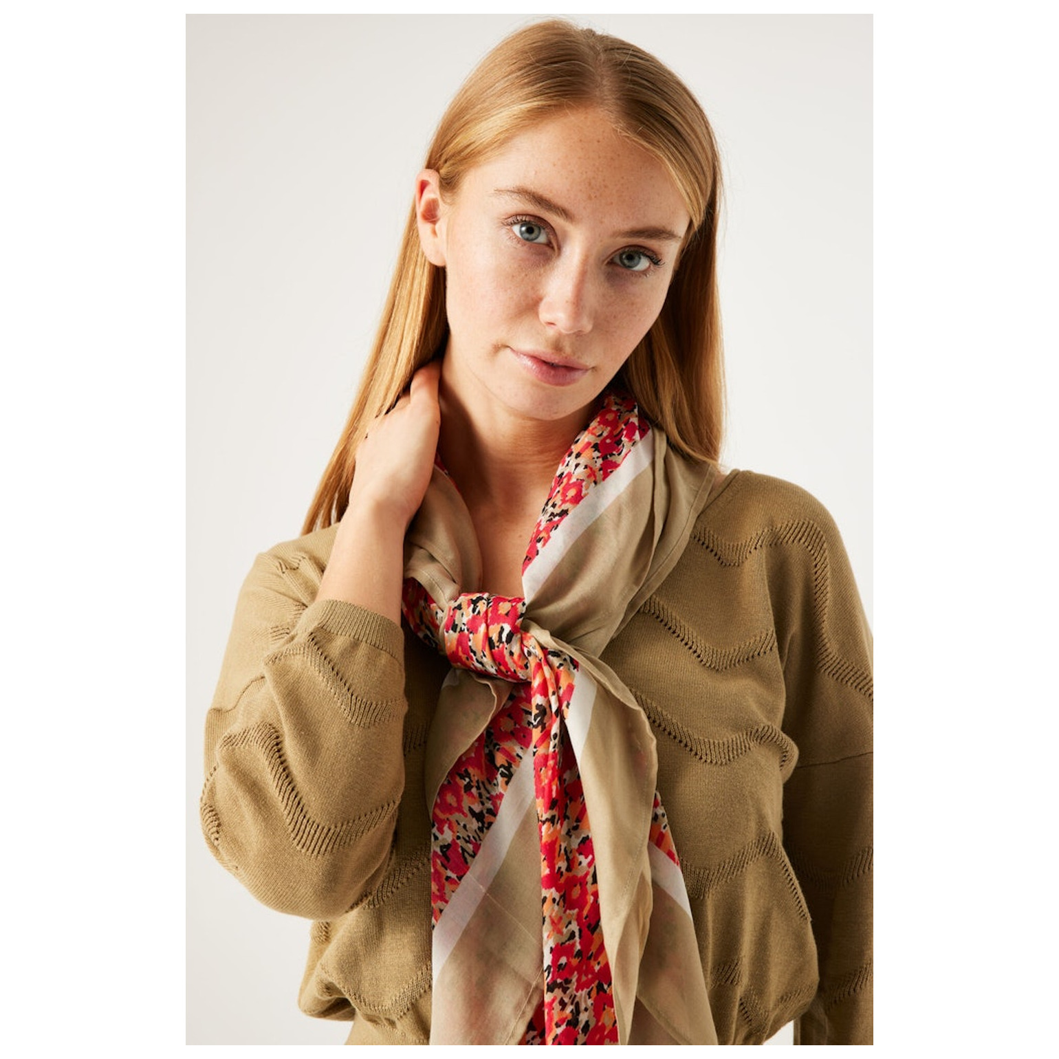 Garcia O40132_ladies scarf