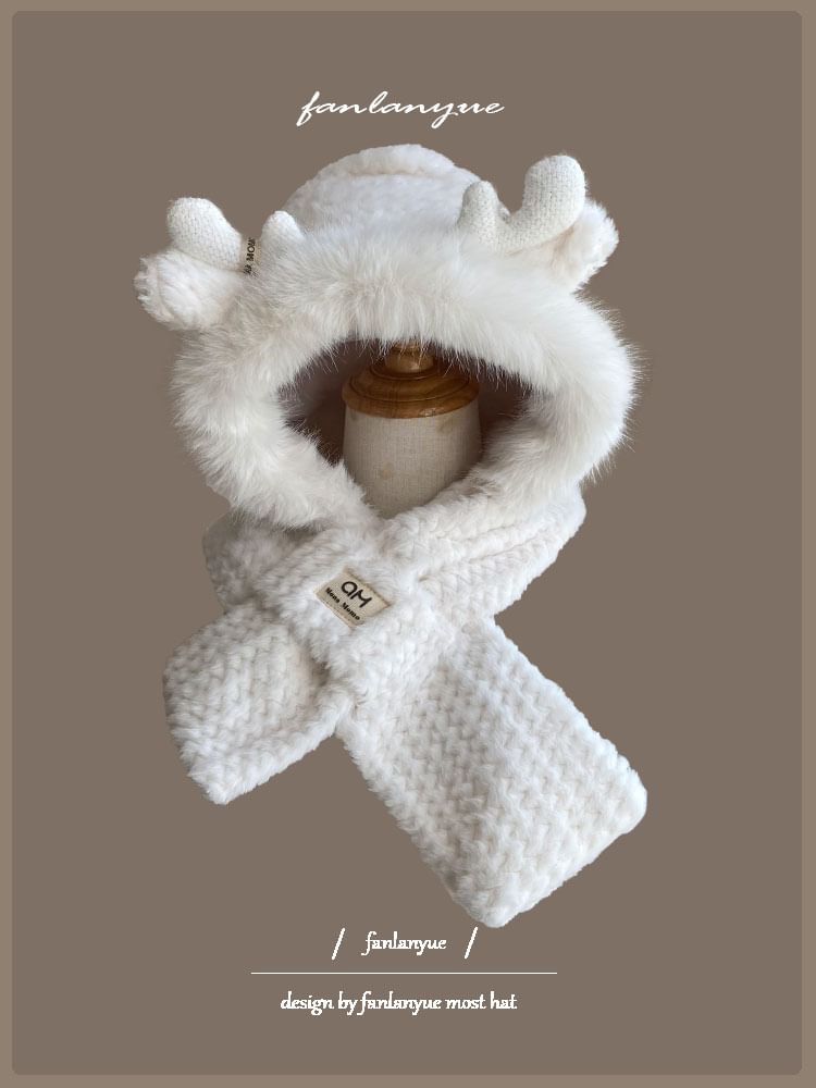 Zaalouk - Hertenhoorn Fluffy Hooded Scarf