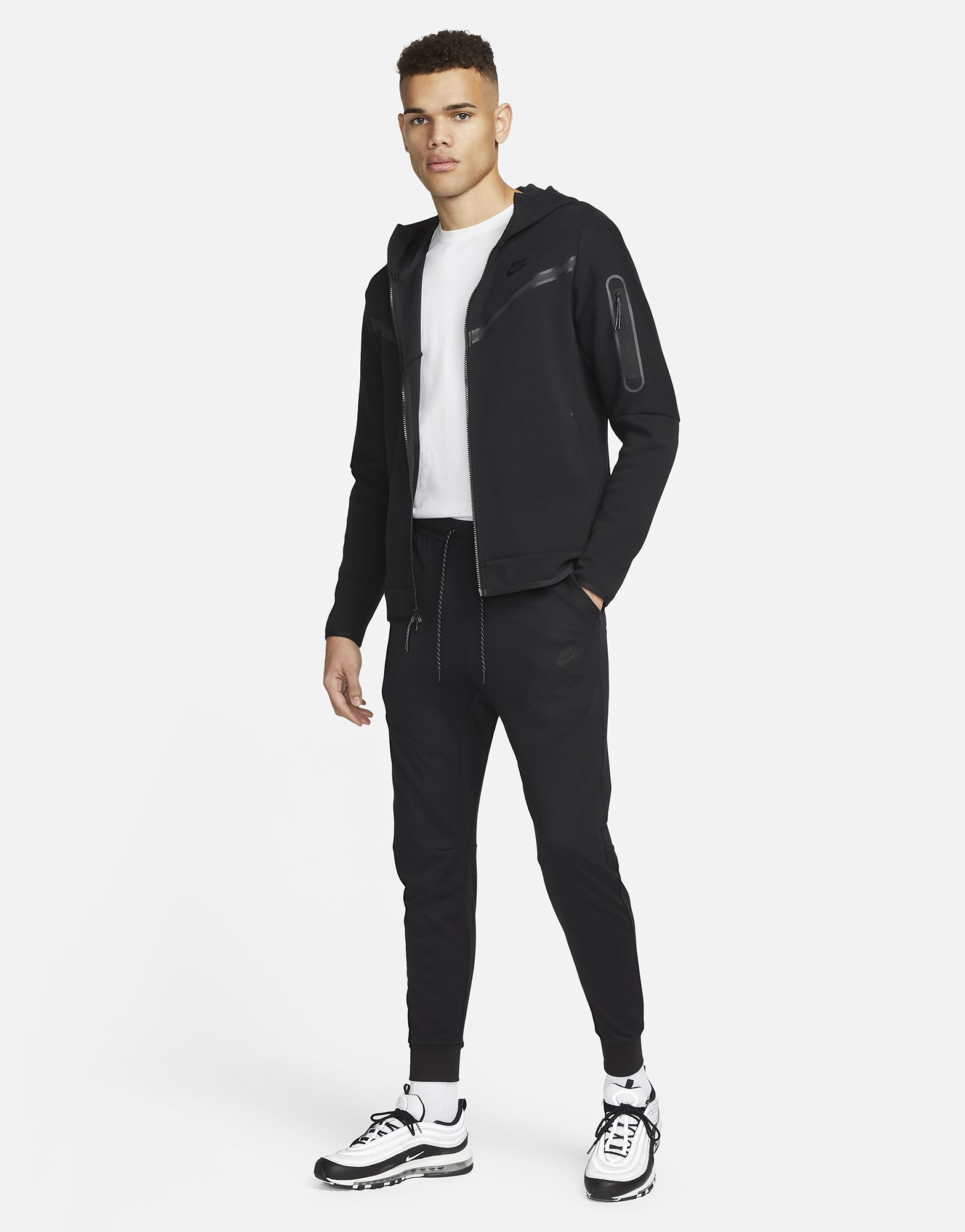 Nike NIKE TECH FLEECE