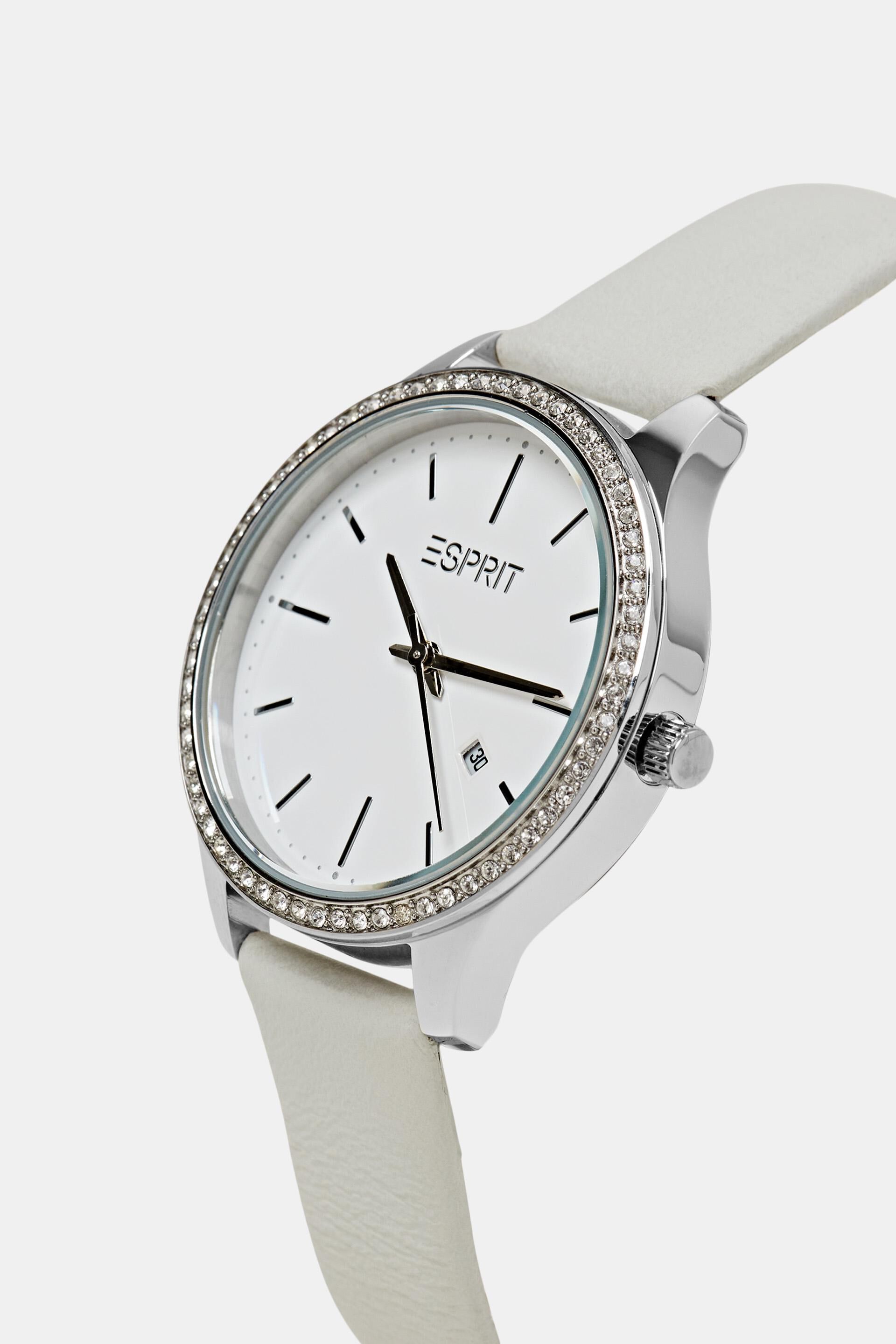 Montre en acier inoxydable dotée d’un bracelet en cuir
