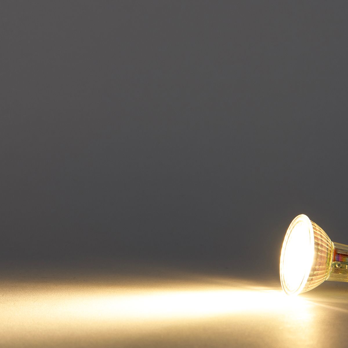 GU10 dimbare LED lamp 6W 430 lm 2700K