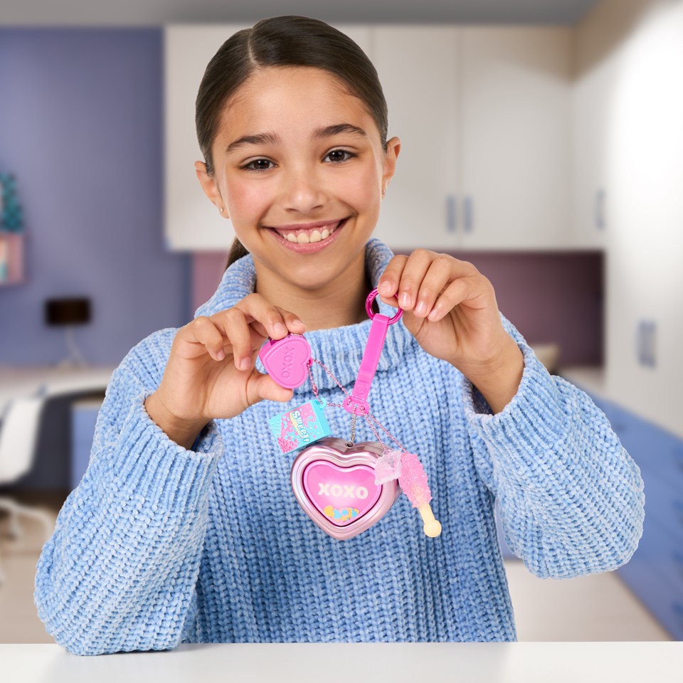 Real Littles Mini dåser med charms af skoleredskaber - Clip on Playset