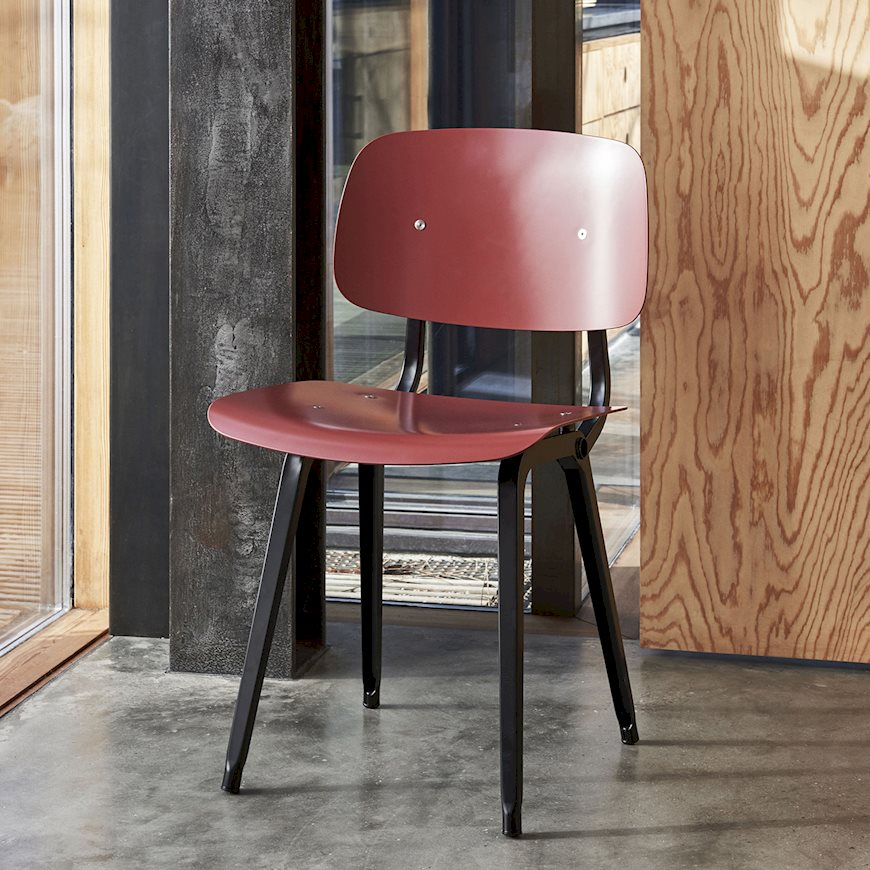 Eetkamerstoel Revolt zwart onderstel plum red