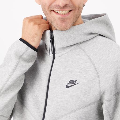 Nike Tech Fleece