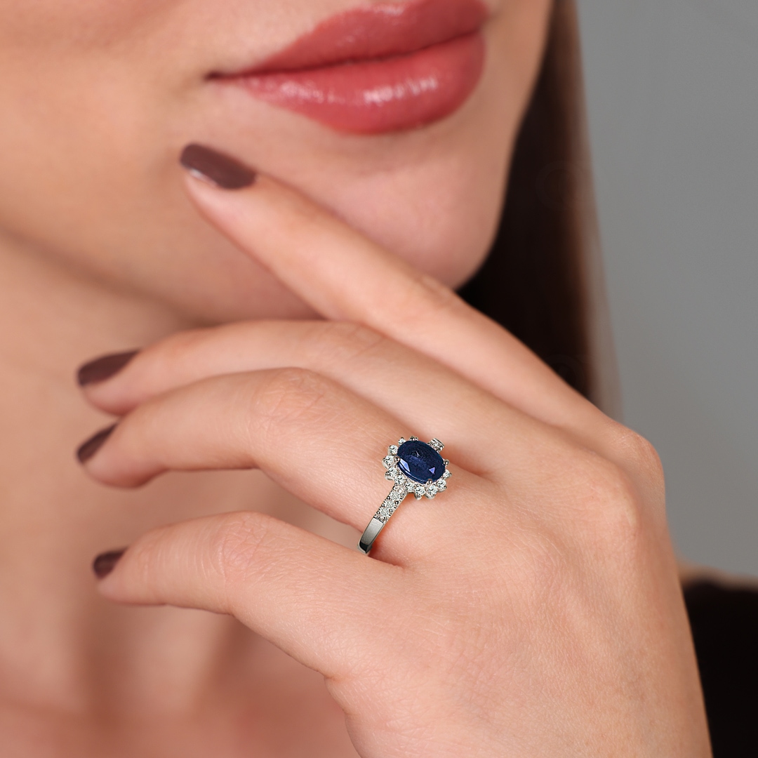 Entourage Ring 750/18 K Weissgold mit Saphir & Diamanten 0.19 ct H/si