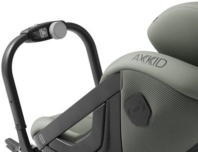 Axkid One+ 3 Bakovervendt Bilstol, Nordic Bloom Green