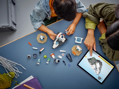 LEGO Ruimteschip en ontdekking van asteroïde (60429)