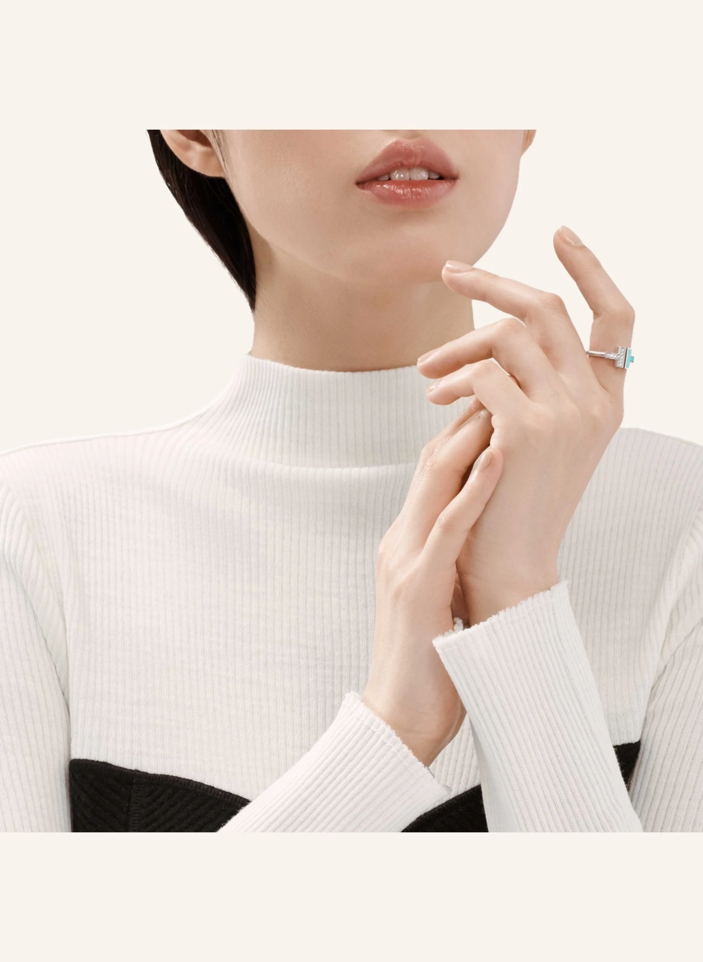TIFFANY & Co. Tiffany T Wire RING aus 18 Karat Weißgold mit Diamanten und Türkis