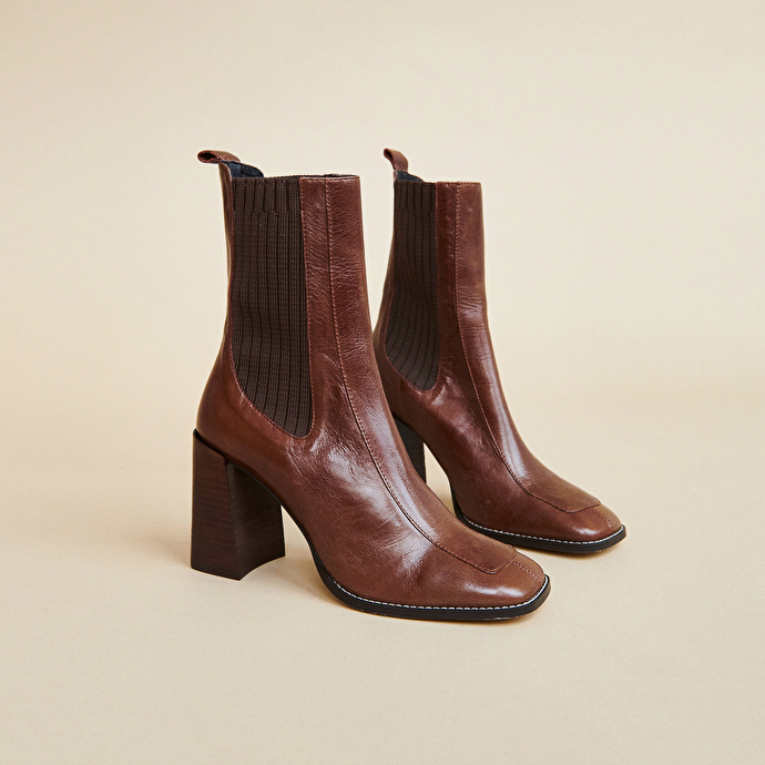 Bottines à talons hauts  en cuir marron