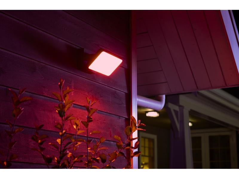 Philips Hue White & Color Ambiance Outdoor Discover Flutlic Hue Aussenstrahler Discover mit 16 Mio. Farben