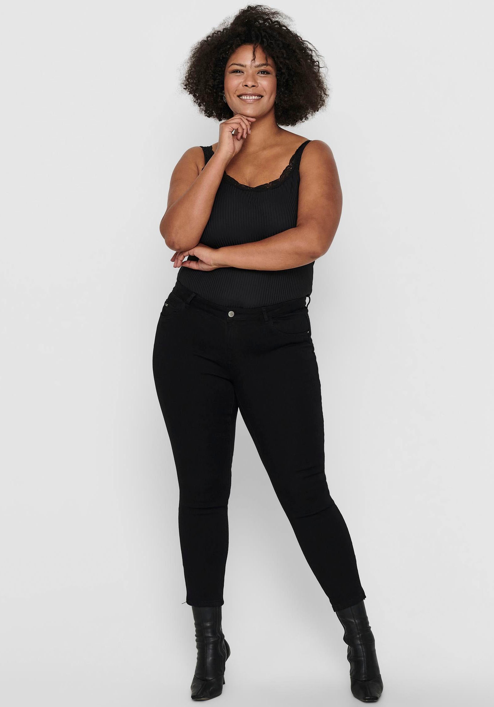 ONLY CARMAKOMA Skinny-fit-Jeans »CARKARLA REG SK ANKLE ZIP JNS« mit Reissverschluss am Beinabschluss