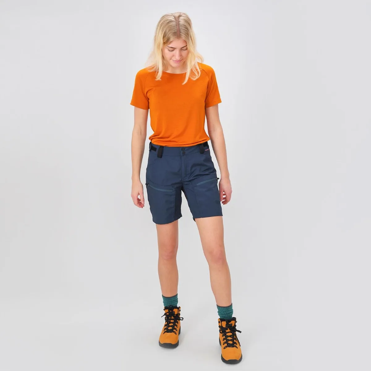 Urberg Women's Liabygda Hiking Shorts Midnight Navy