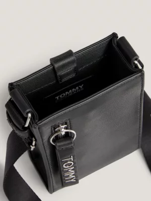 Capa para celular com logotipo em negrito
