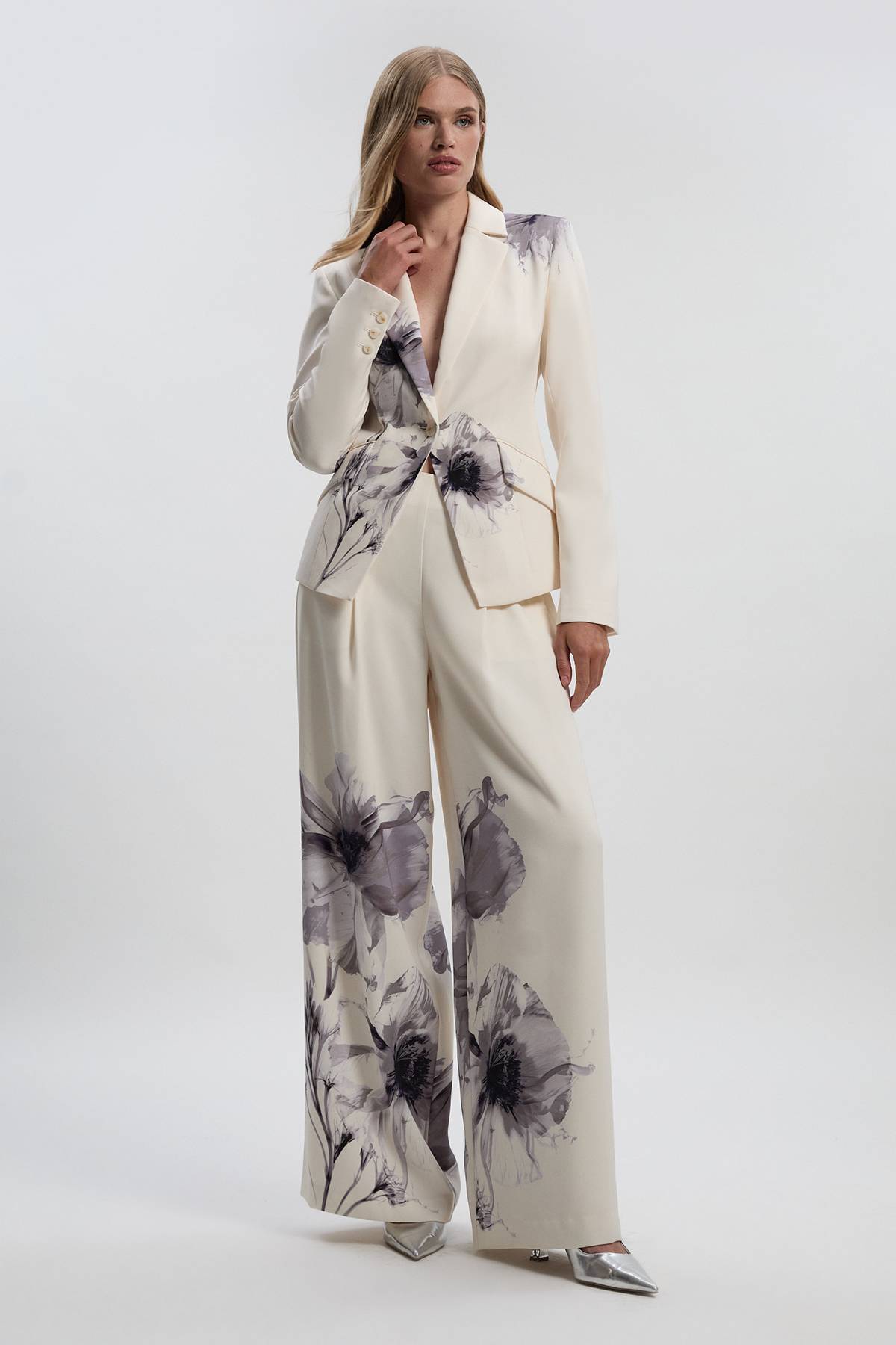 KarenMillen Pantalon Large à Plis en Crêpe Tailleur avec Imprimé Floral Placé