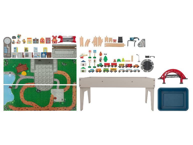 Houten speeltafel met treinset