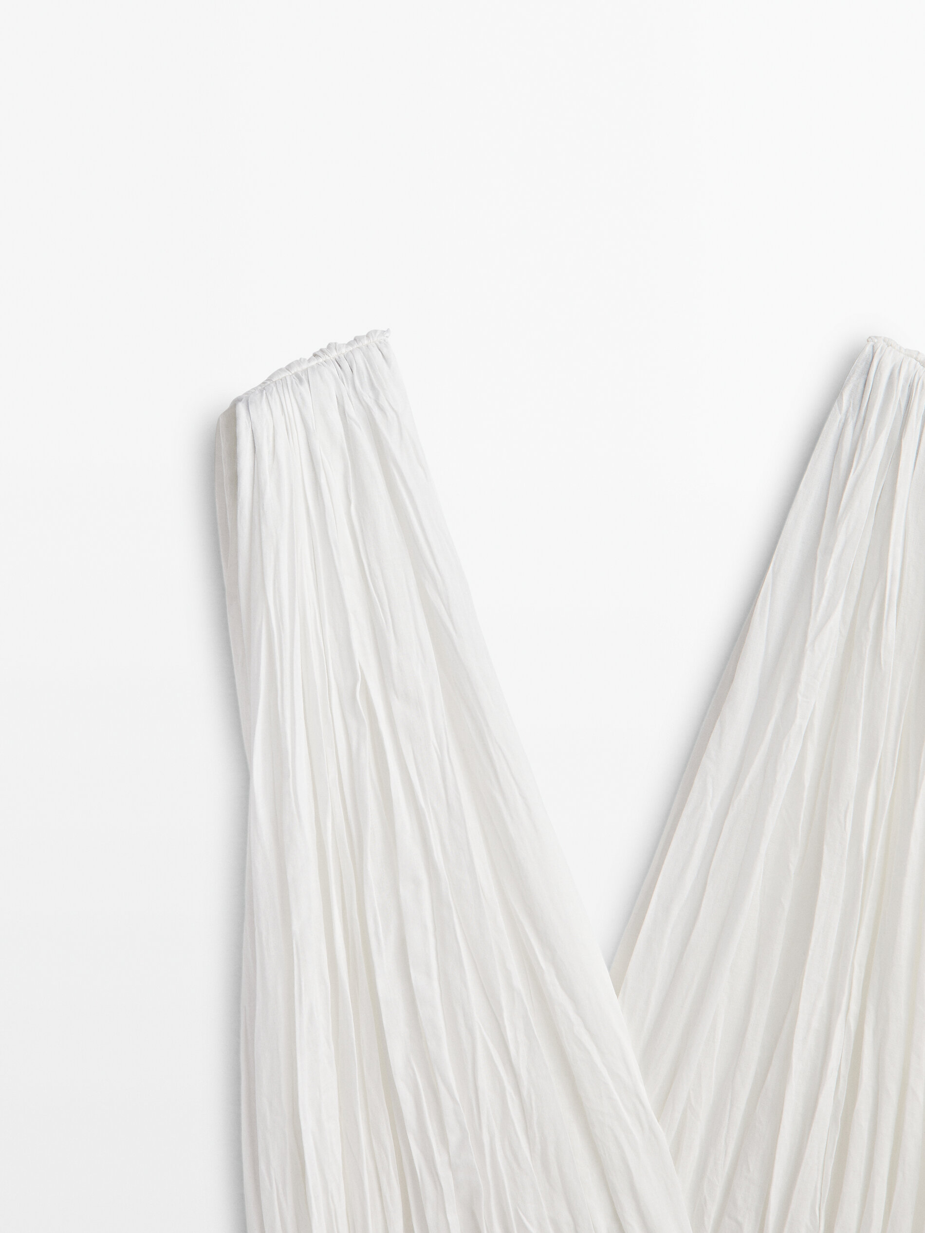 Vestido plissado com cordão - BRANCO