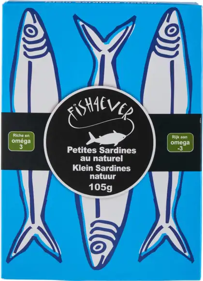 Kleine sardines in water