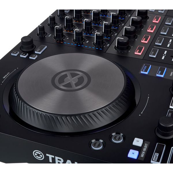 Native Instruments Traktor S3 Headphone Bundle