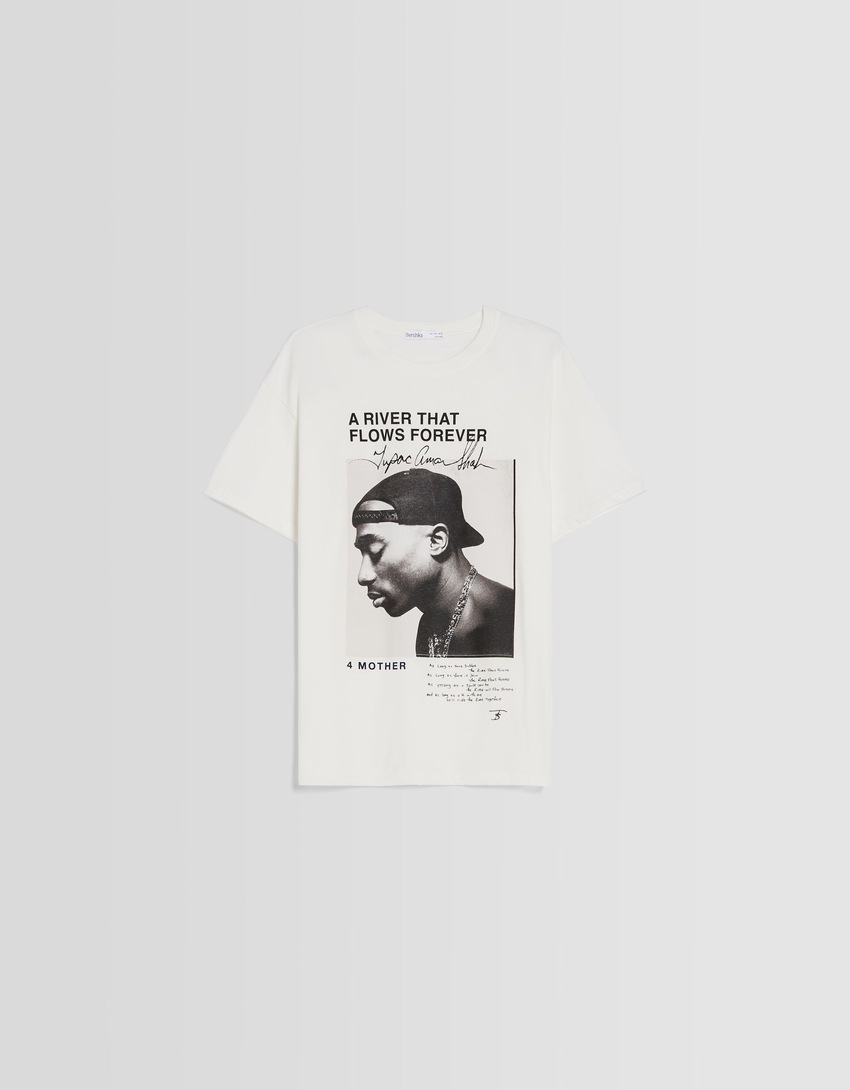 Camiseta de manga curta com estampa do Tupac
