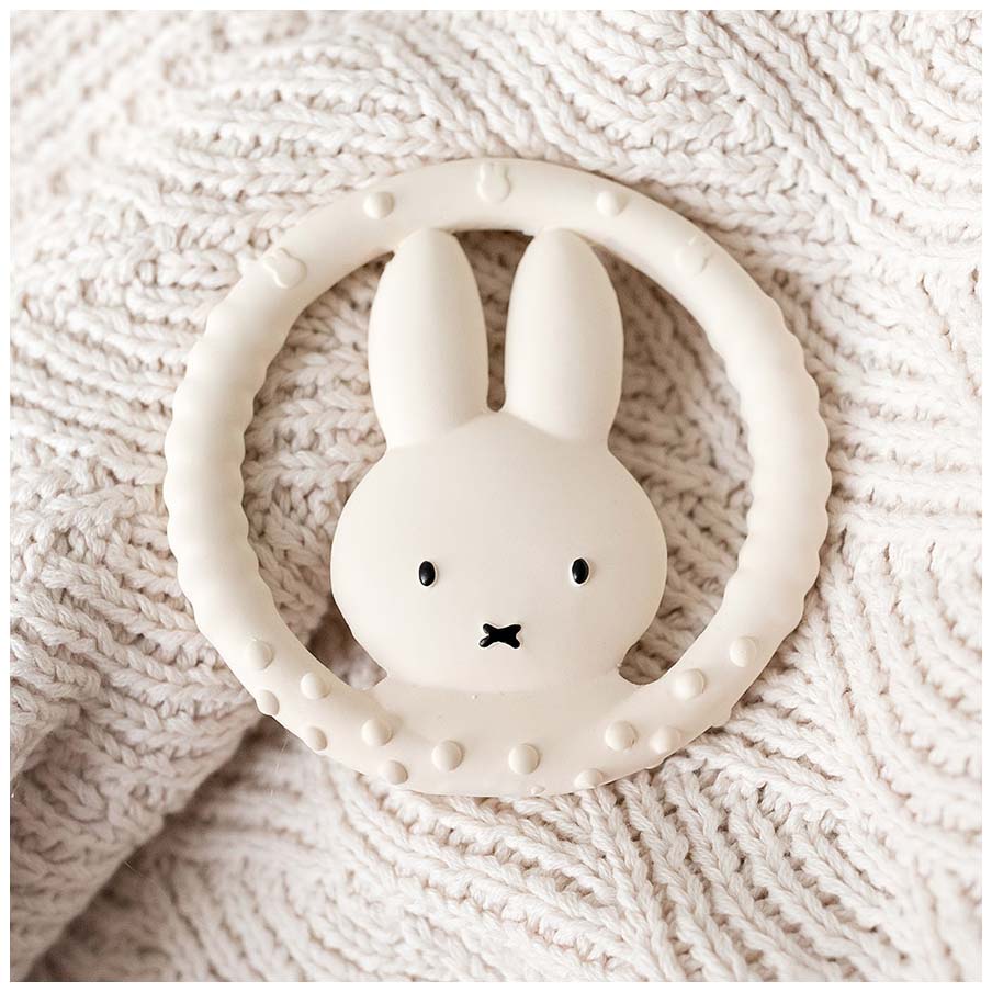 Nijntje bijtring van natuurlijk rubber wit - Prénatal