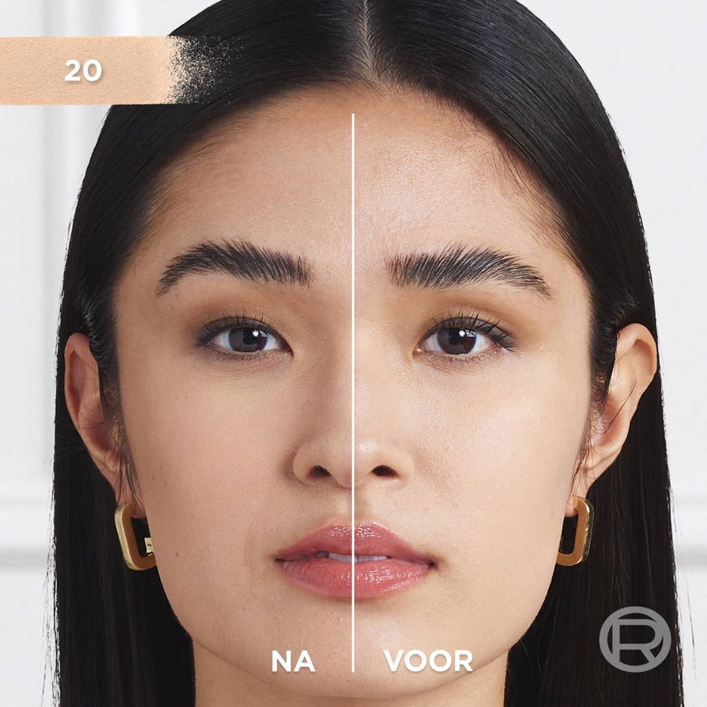 Camoufleert goed en voelt zacht aan.Infaillible 24H Fresh Wear Foundation in a Powder foundation - 20 Ivory