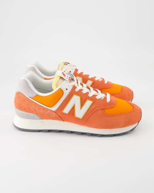 New Balance 574 Sneaker in Orange