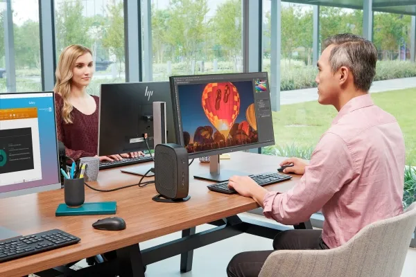 HP t740 - Tynd klient - SFF 1 x Ryzen Embedded V1756B / op til 3.6 GHz - RAM 8 GB - flash 64 GB - eMMC - Radeon Vega 8 - Gigabit Ethernet - Win 10 IoT Enterprise - skærm: ingen - tastatur: Internationalt engelsk