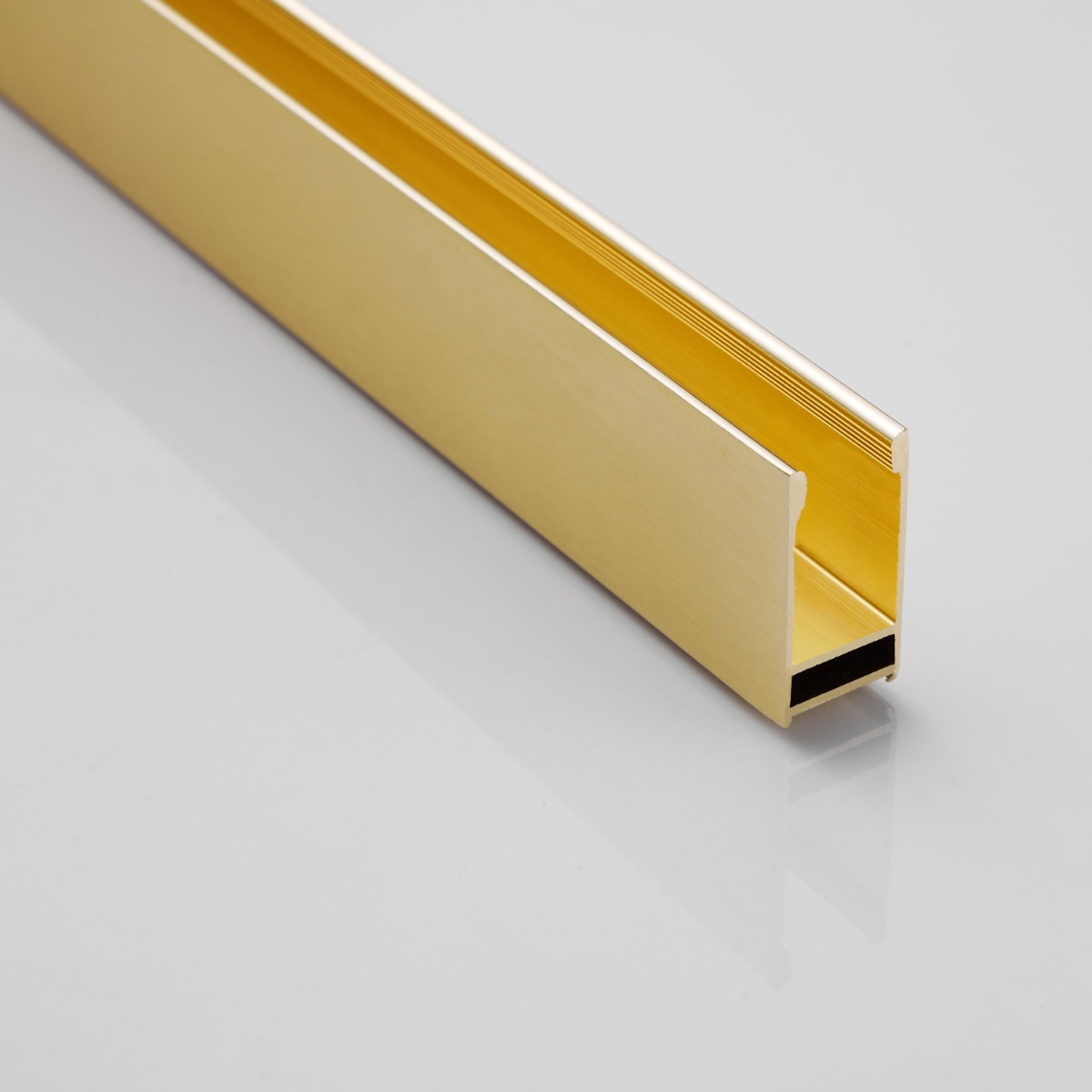 Saniclear Redro Brass muurprofiel geborsteld messing - mat goud
