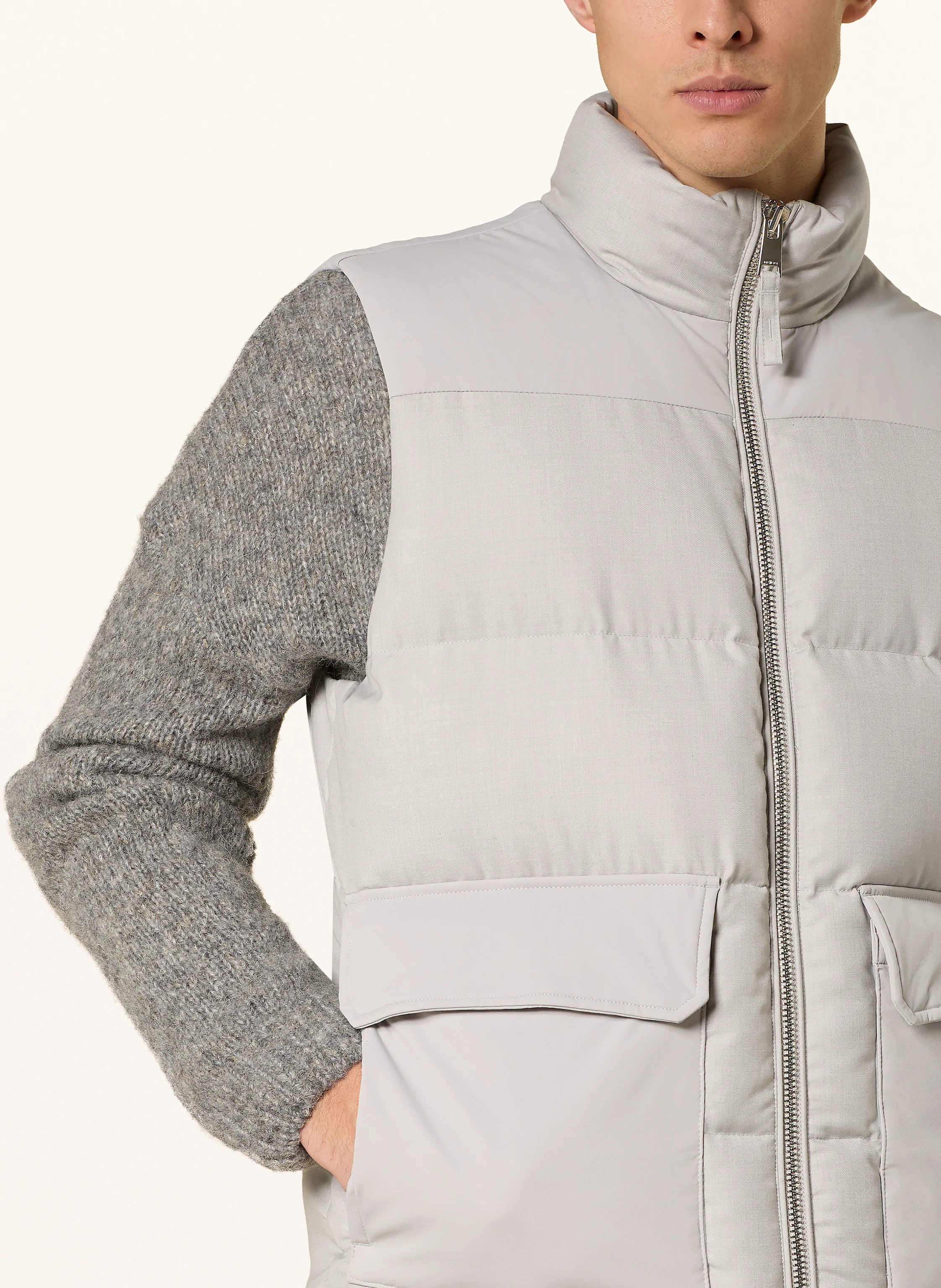 REISS Daunenweste
