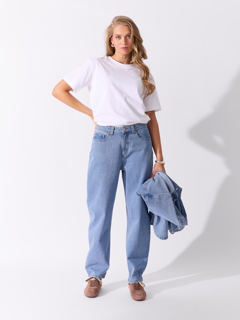 Estelle barrel jeans Super Stonewashed