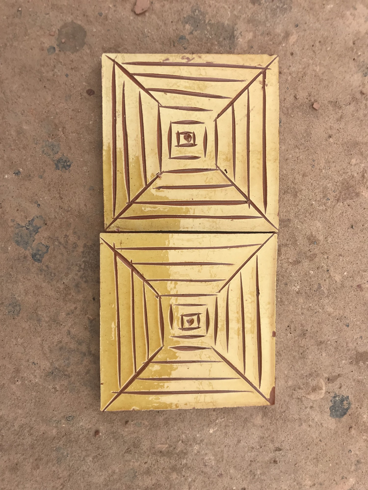 Kachel jeu de moulin jaune, T 10 cm, B 10 cm, H 1 cm von fischer's lagerhaus
