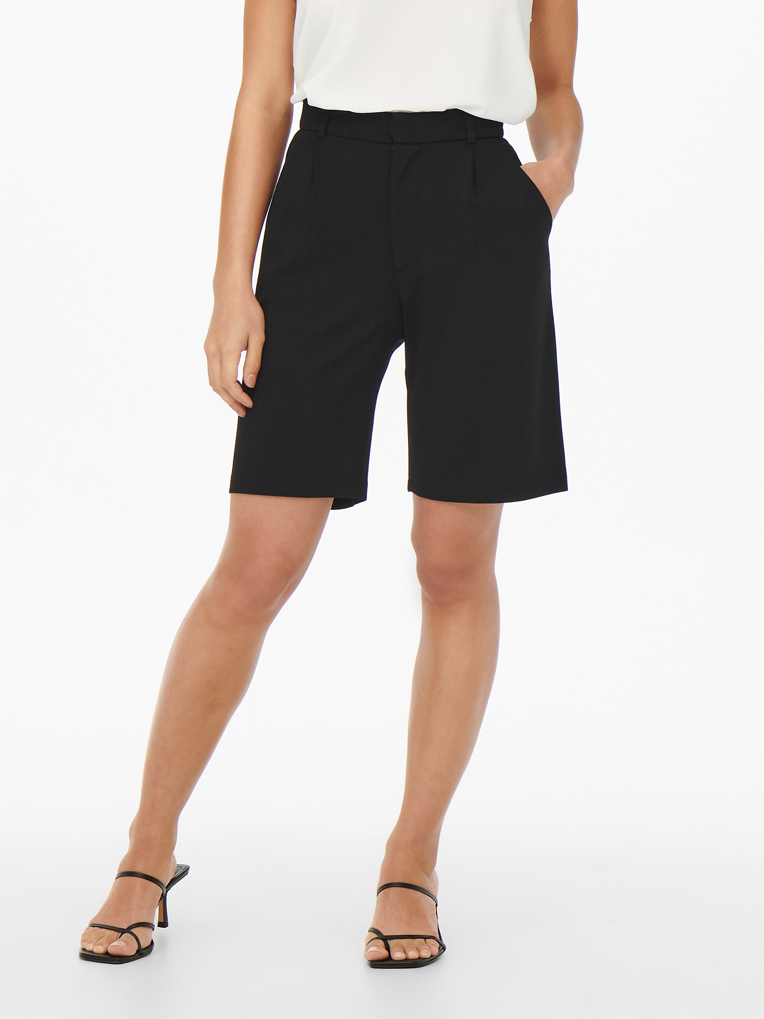 JDYTANJA Mittlere Taille Normal geschnitten City Shorts Black