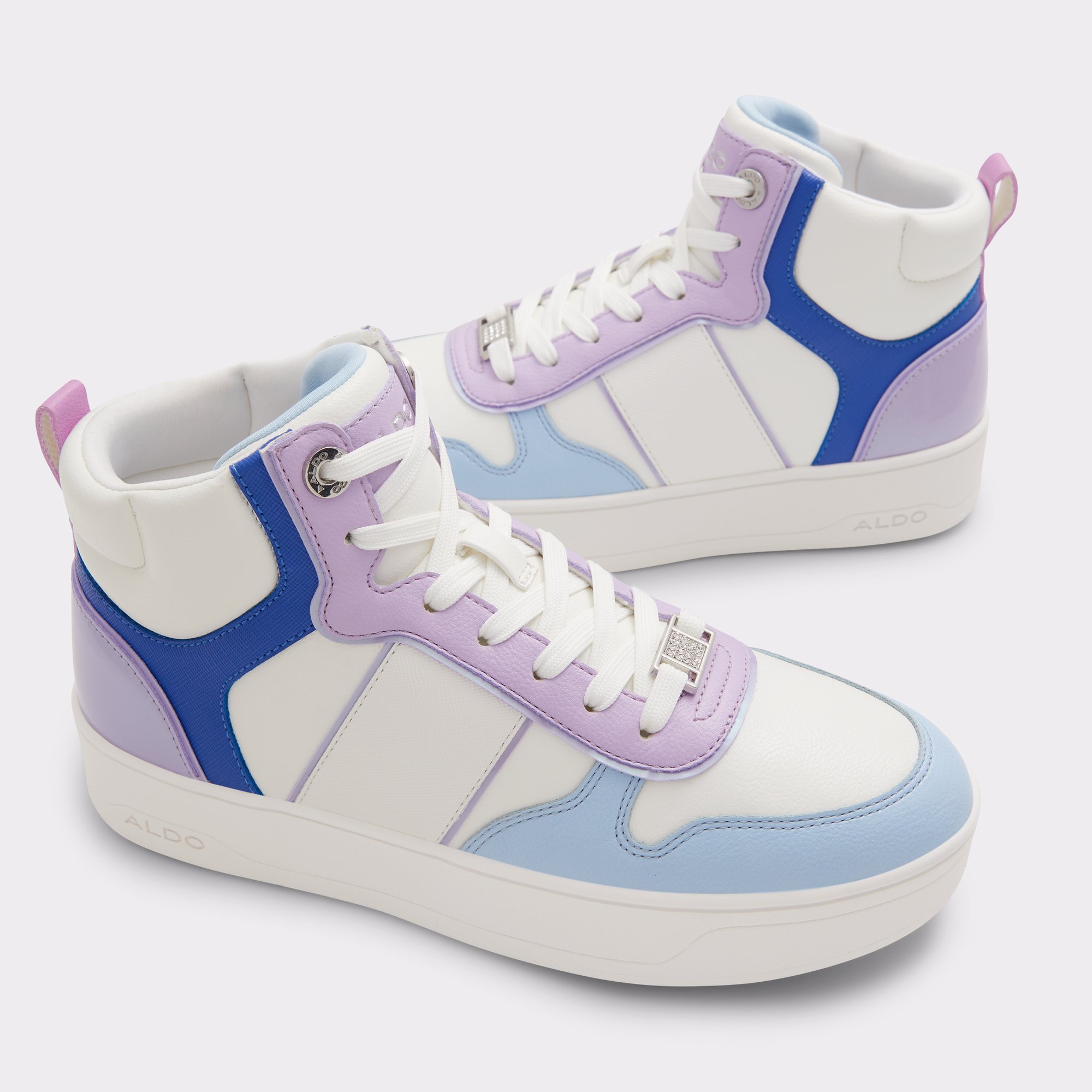 Clubhouse-ht Blue Women High top sneakers