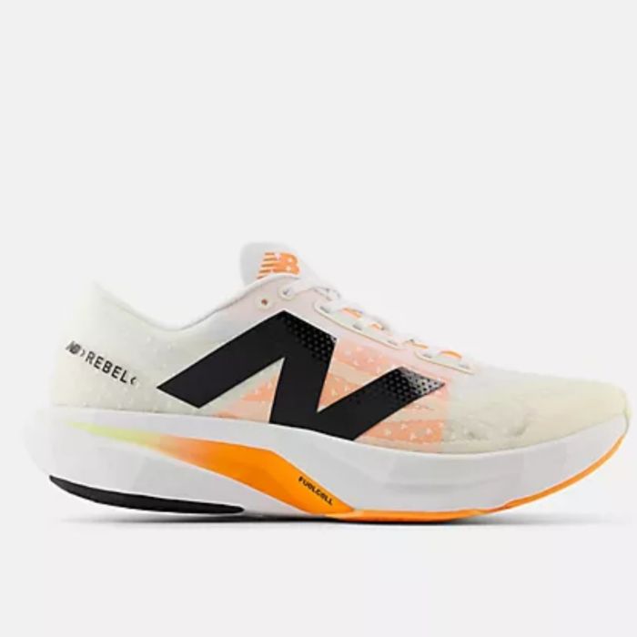 New Balance Herre Løbesko FuelCell Rebel V4 Hvid