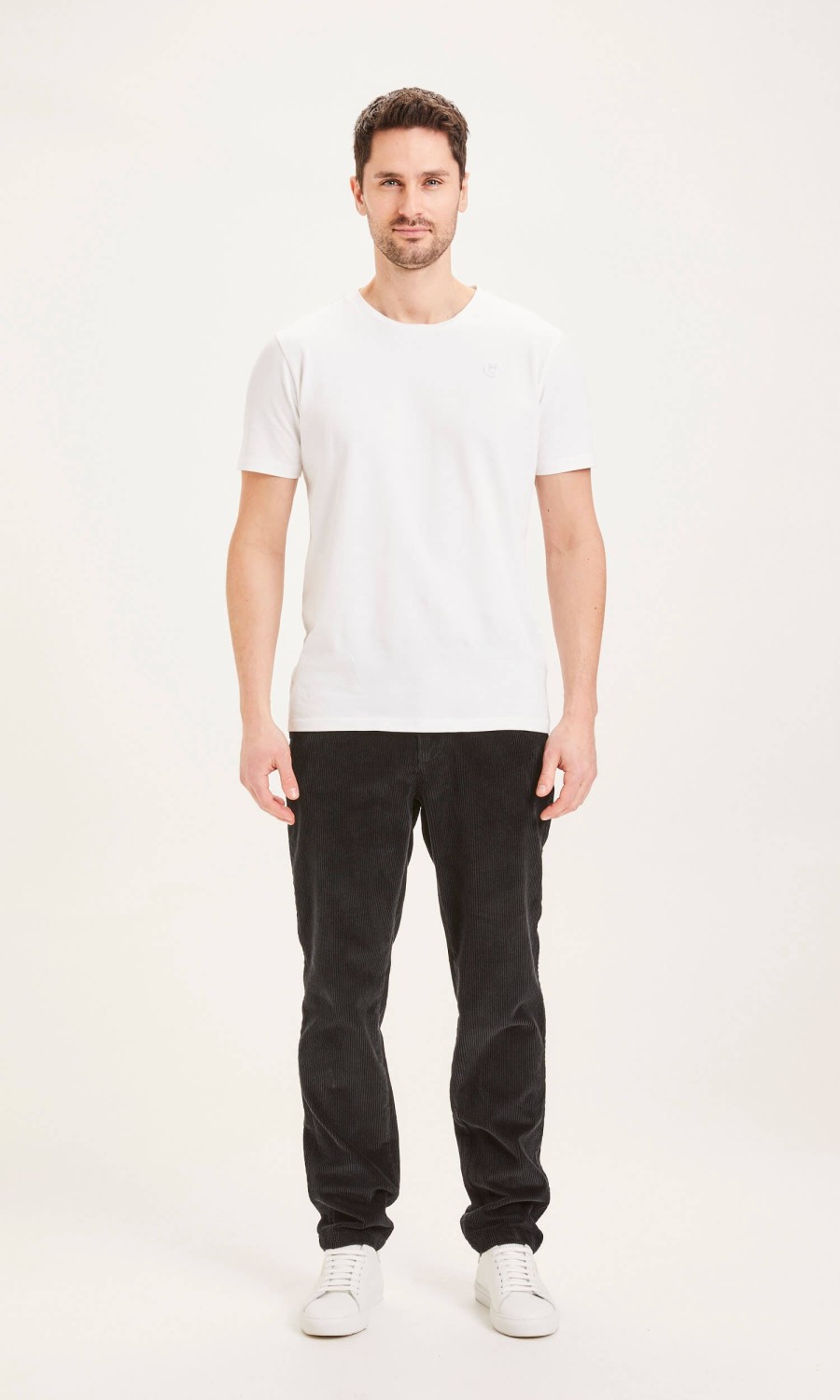 Knowledge Cotton Apparel Chinos Chuck 8 Wales Corduroy Black Jet