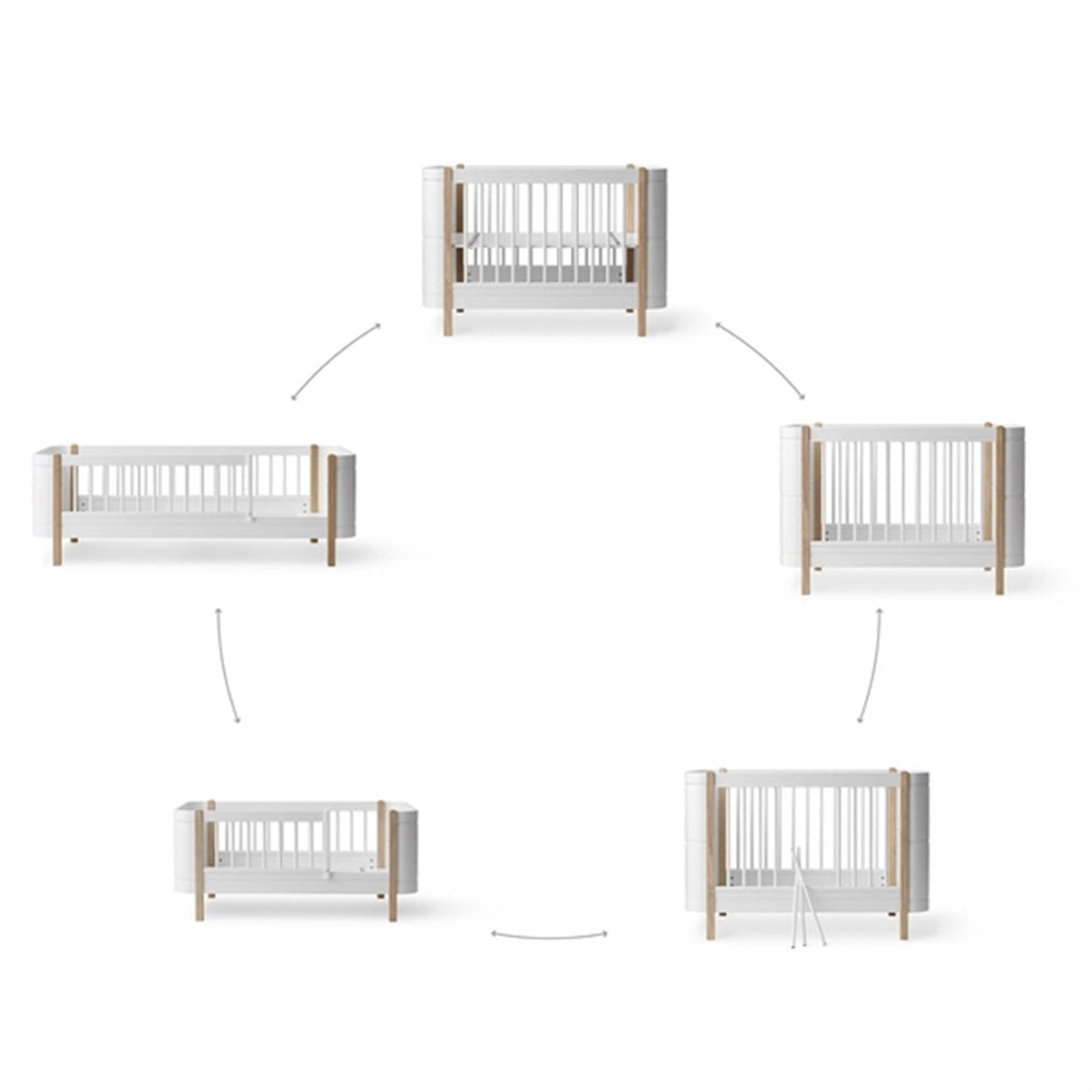 Køb Oliver Furniture Wood Mini+ Tremmeseng inkl. Junior Kit Hvid/Eg