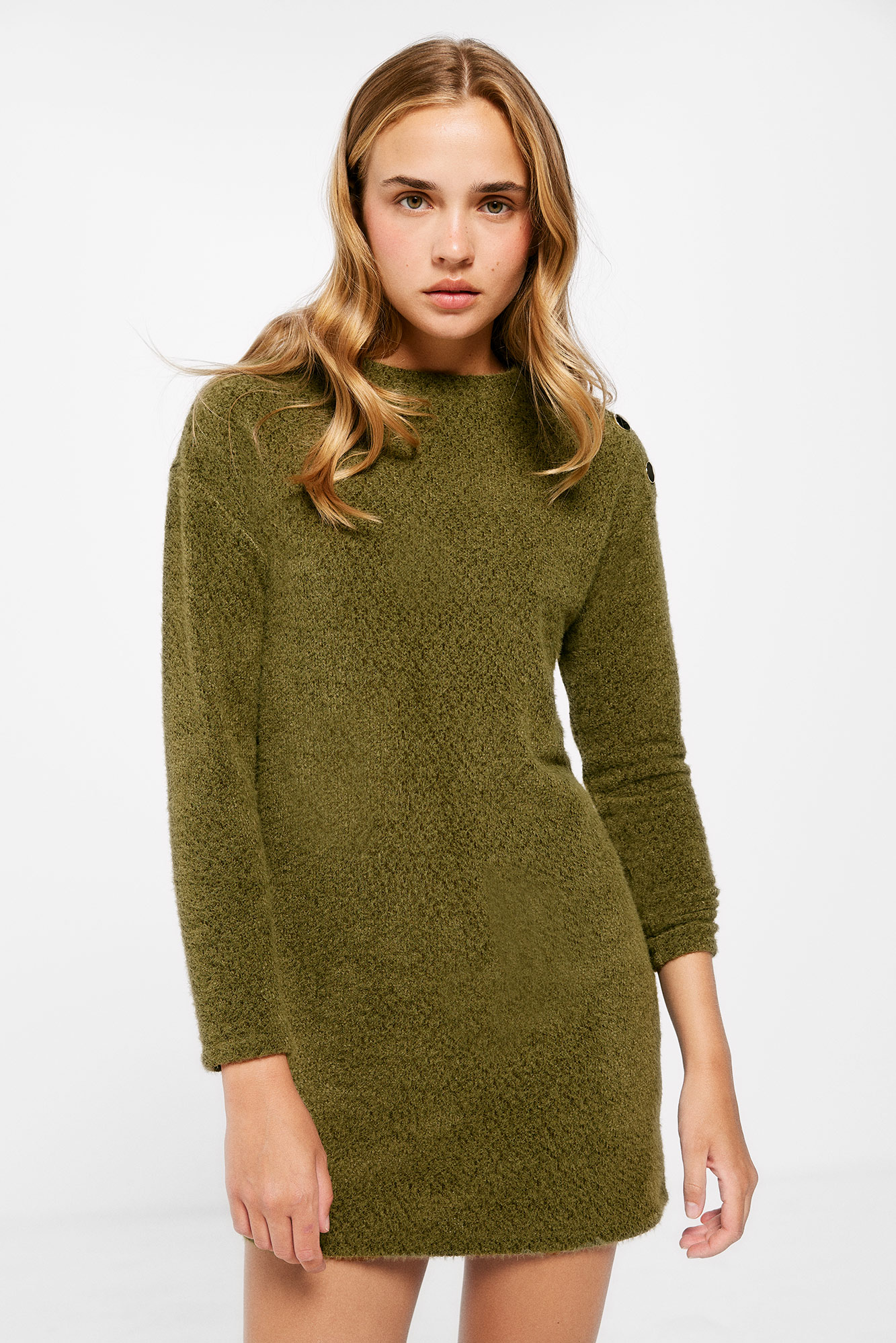 Vestido de chenille com botões no ombro